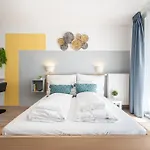 River Sunshine Apartment